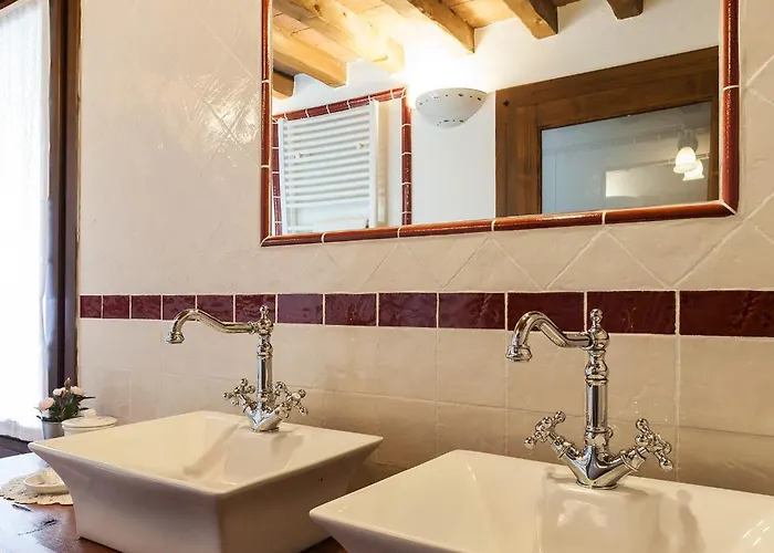 Pensjonat Locanda Centolaghi 3*